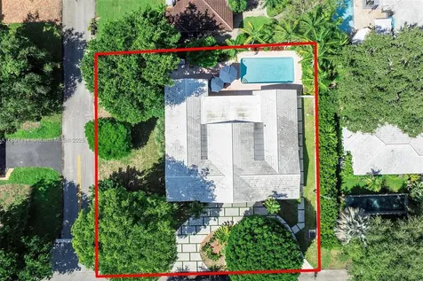 9800 NE 13th Avenue Miami Shores FL 33138