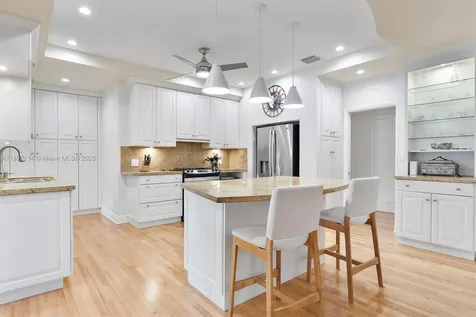9800 NE 13th Avenue Miami Shores FL 33138