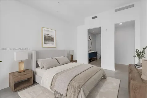 2655 S Bayshore Coconut Grove FL 33133