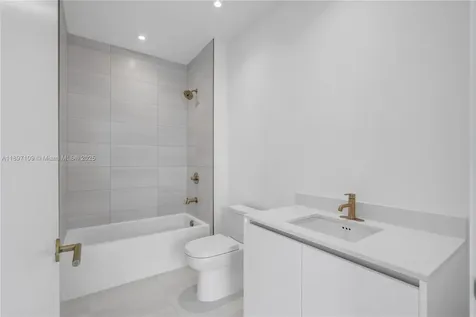 2655 S Bayshore Coconut Grove FL 33133
