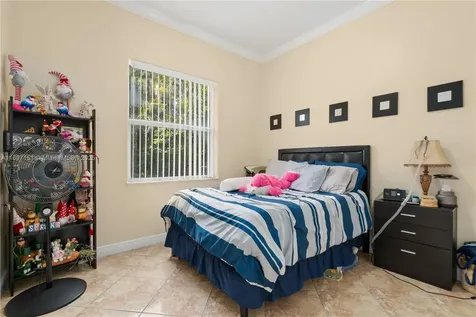 21551 SW 187th Avenue Miami FL 33187