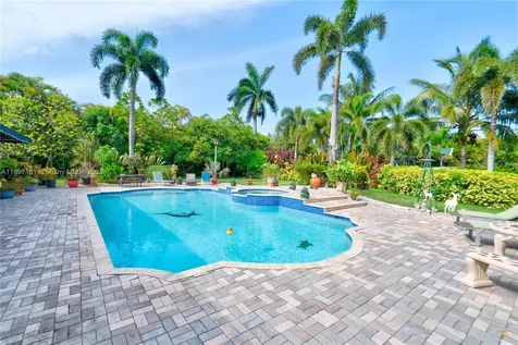 21551 SW 187th Avenue Miami FL 33187