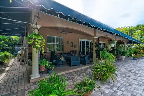 21551 SW 187th Avenue Miami FL 33187
