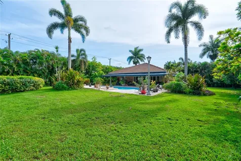 21551 SW 187th Avenue Miami FL 33187
