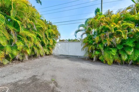 21551 SW 187th Avenue Miami FL 33187