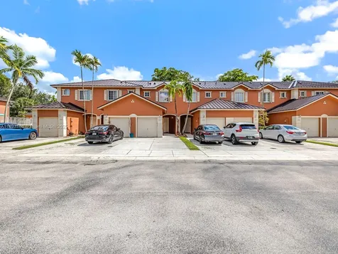 1061 NW 100th Avenue Pembroke Pines FL 33024