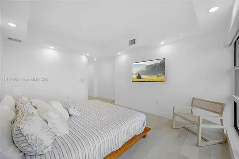 5000 N Ocean Boulevard Lauderdale By The Sea FL 33308