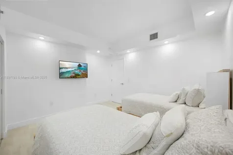 5000 N Ocean Boulevard Lauderdale By The Sea FL 33308