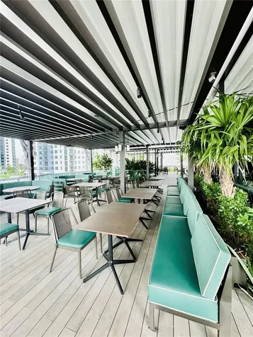 159 NE 6th Street Miami FL 33132