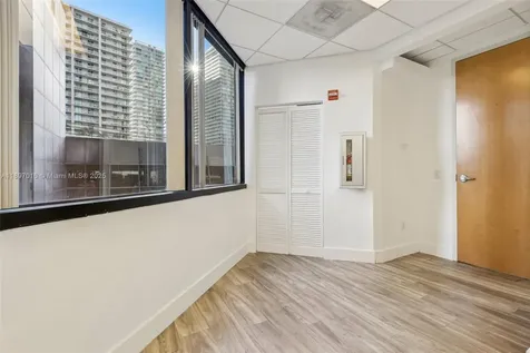 1200 Brickell Avenue Miami FL 33131