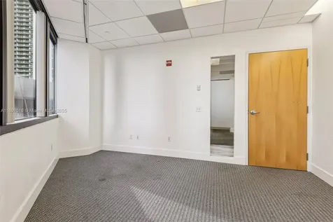 1200 Brickell Avenue Miami FL 33131