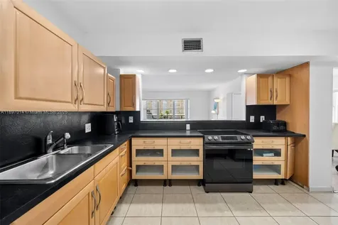 401 Golden Isles Drive Hallandale Beach FL 33009