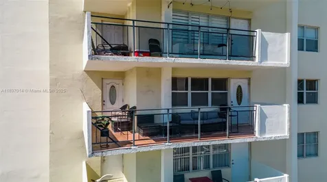 401 Golden Isles Drive Hallandale Beach FL 33009