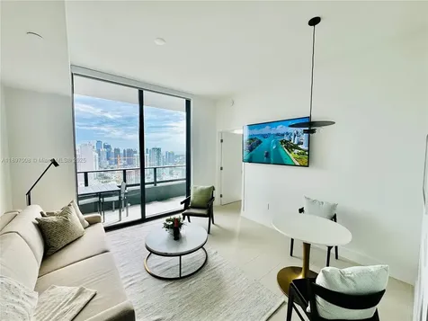 159 NE 6th Street Miami FL 33132
