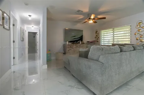 11381 SW 247th Terrace Homestead FL 33032