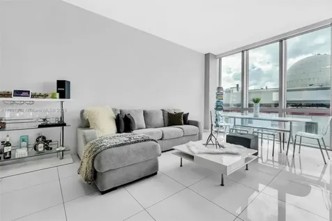 851 NE 1st Avenue Miami FL 33132