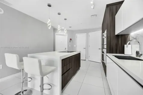 851 NE 1st Avenue Miami FL 33132