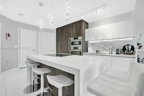 851 NE 1st Avenue Miami FL 33132