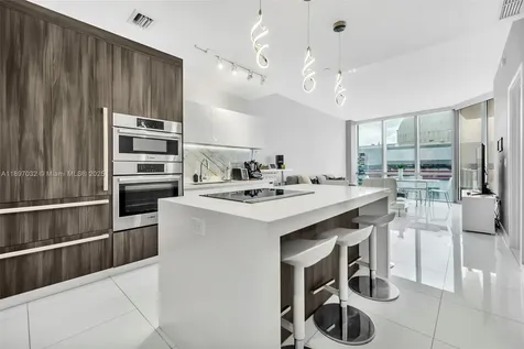 851 NE 1st Avenue Miami FL 33132