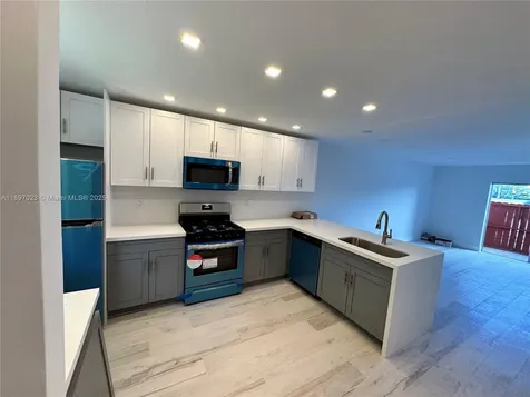 8600 SW 67th Avenue Pinecrest FL 33156