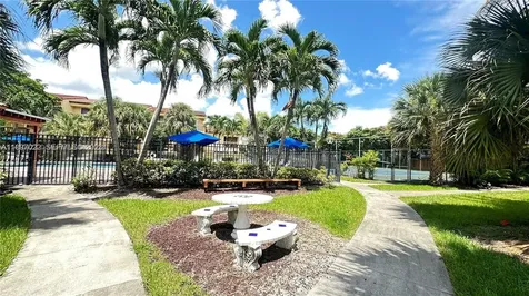 4091 Sierra Te Sunrise FL 33351