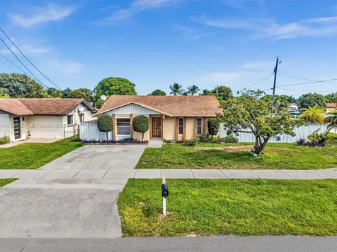 17995 SW 105th Avenue Miami FL 33157