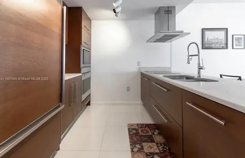 485 Brickell Avenue Miami FL 33131