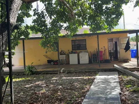 6261 SW 6th Street Miami FL 33144