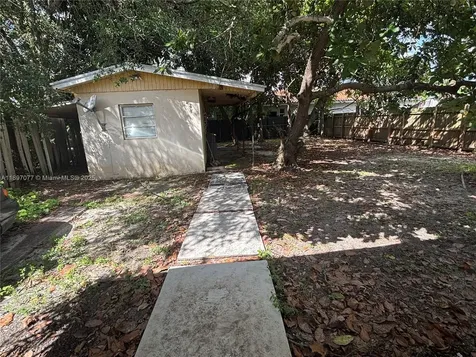 6261 SW 6th Street Miami FL 33144