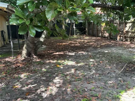 6261 SW 6th Street Miami FL 33144