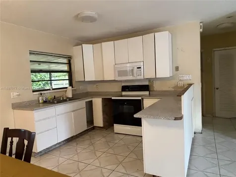 6261 SW 6th Street Miami FL 33144