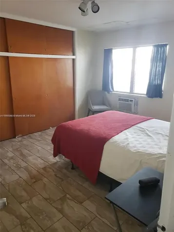 8040 Tatum Waterway Drive Miami Beach FL 33141