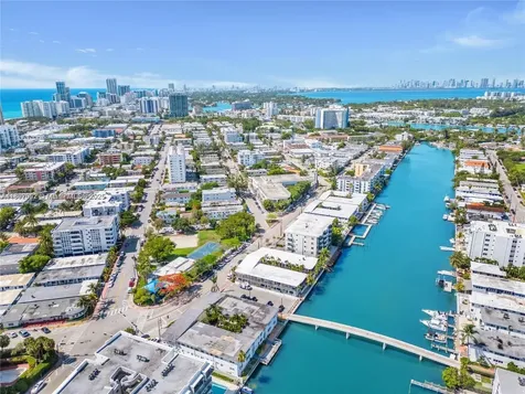 8040 Tatum Waterway Drive Miami Beach FL 33141
