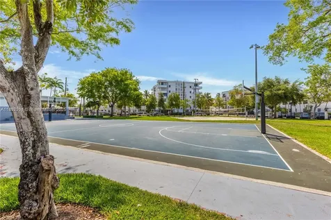 8040 Tatum Waterway Drive Miami Beach FL 33141