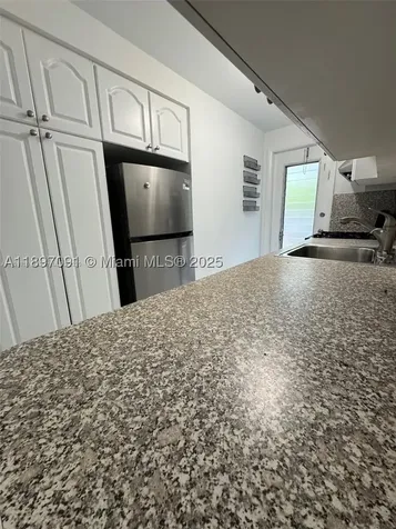 8040 Tatum Waterway Drive Miami Beach FL 33141