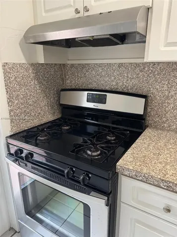 8040 Tatum Waterway Drive Miami Beach FL 33141