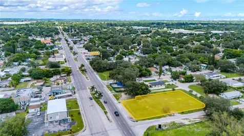 8901 NW 22nd Avenue Miami FL 33147