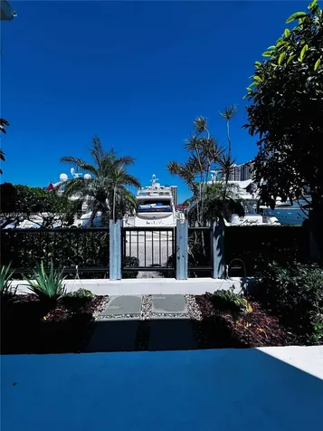 3699 NE 208th Terrace Aventura FL 33180