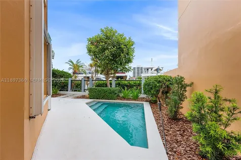 3699 NE 208th Terrace Aventura FL 33180
