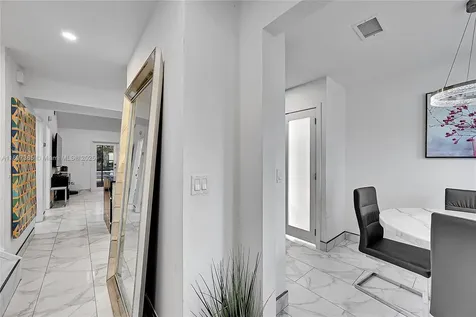 18578 Woodstream Drive Boca Raton FL 33498