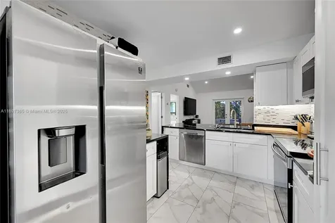 18578 Woodstream Drive Boca Raton FL 33498