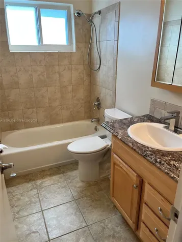 4233 Washington Street Hollywood FL 33021