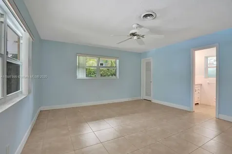 1221 Singer Drive Singer Island FL 33404