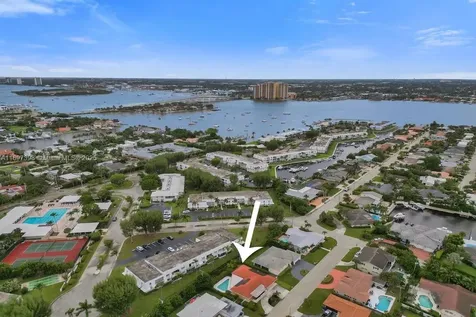 1221 Singer Drive Singer Island FL 33404