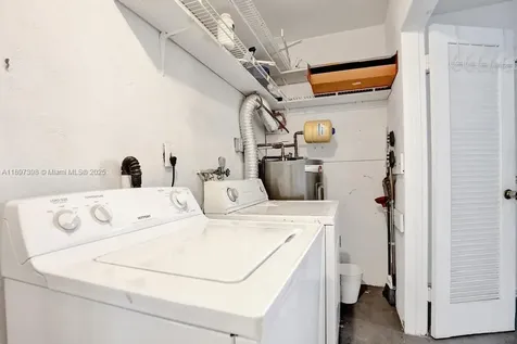 1221 Singer Drive Singer Island FL 33404