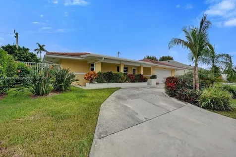 1221 Singer Drive Singer Island FL 33404