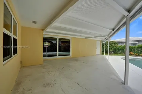 1221 Singer Drive Singer Island FL 33404