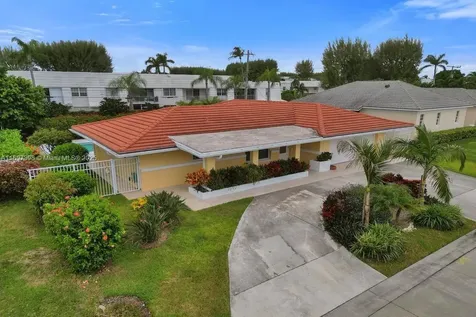 1221 Singer Drive Singer Island FL 33404