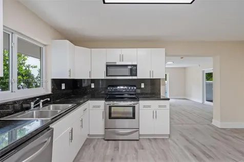 50 SW 26th Road Miami FL 33129