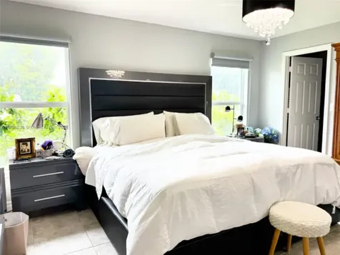 4157 NW 40th Avenue Cape Coral FL 33993
